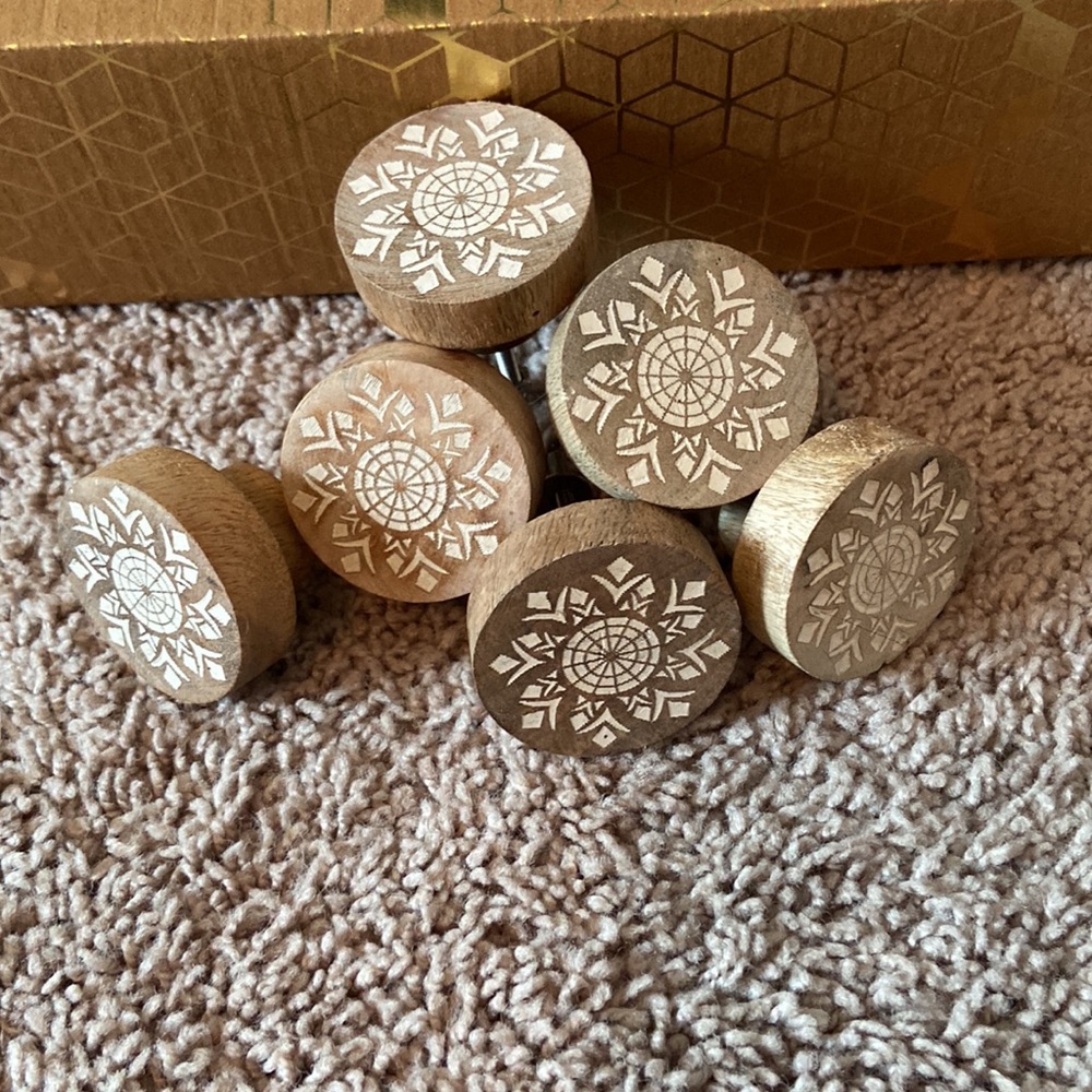 Unboxed drawer pulls - Picture 6 of 7